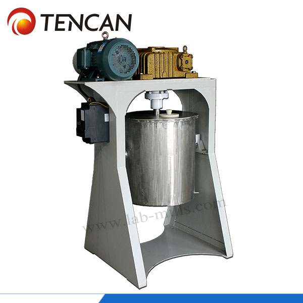 Production type stirred ball mill